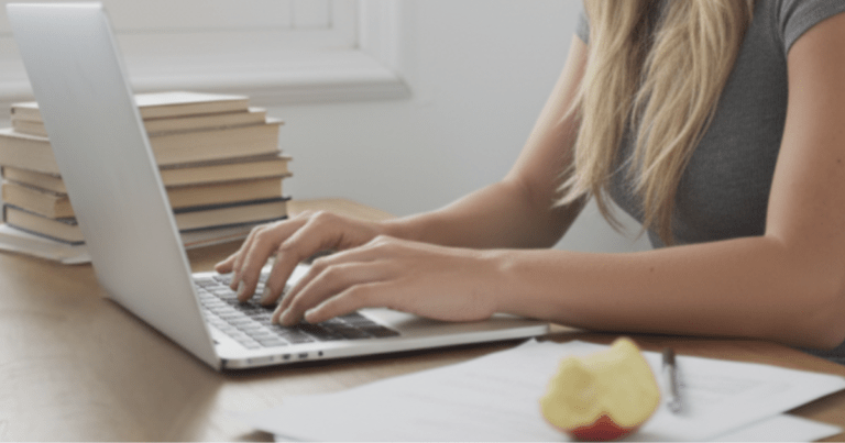 Preparing a blog’s privacy policy to meet legal requirements and protect user data